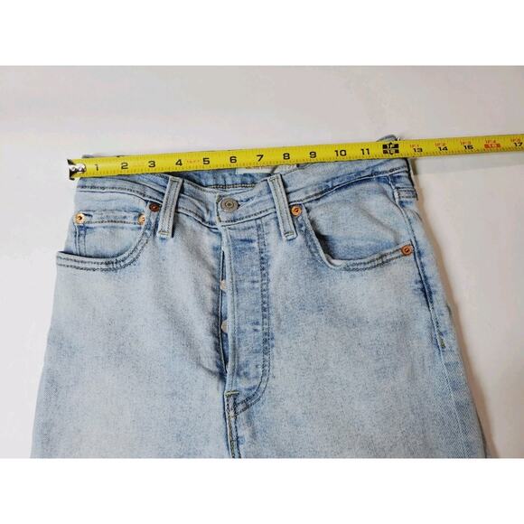 Levi’s Women’s 27 Jeans RIBCAGE STRAIGHT High Rise Light Wash Distressed - Picture 5 of 8